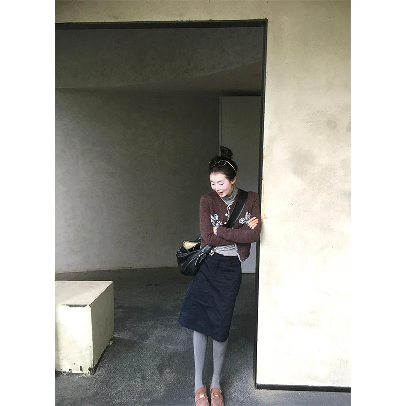 秋季复古风显瘦内搭修身时尚上衣两件套气质时尚收腰a字半身裙女