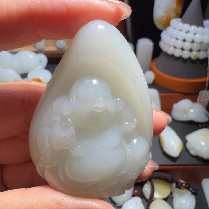 和田玉未镶嵌颈饰