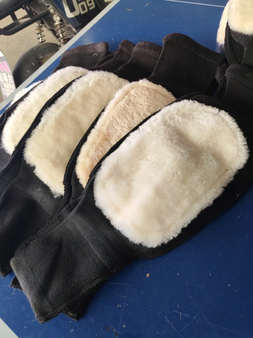 羊毛皮毛一体护膝防寒冬季加厚护膝保暖神器男女通用老寒腿适用