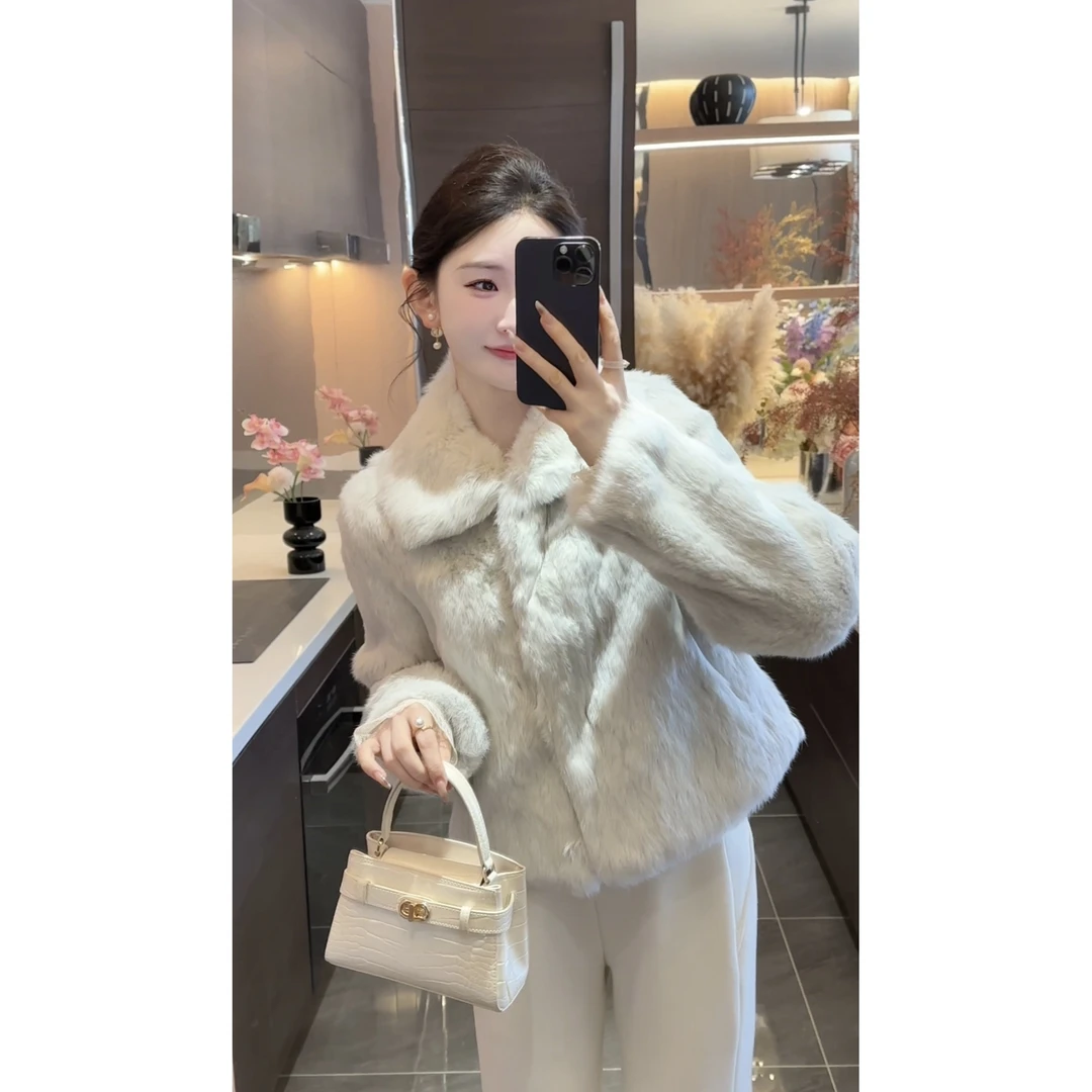 【周粥】【兔毛千金】2025新款兔毛皮草翻领减龄百搭外套HGQ5PC4227A