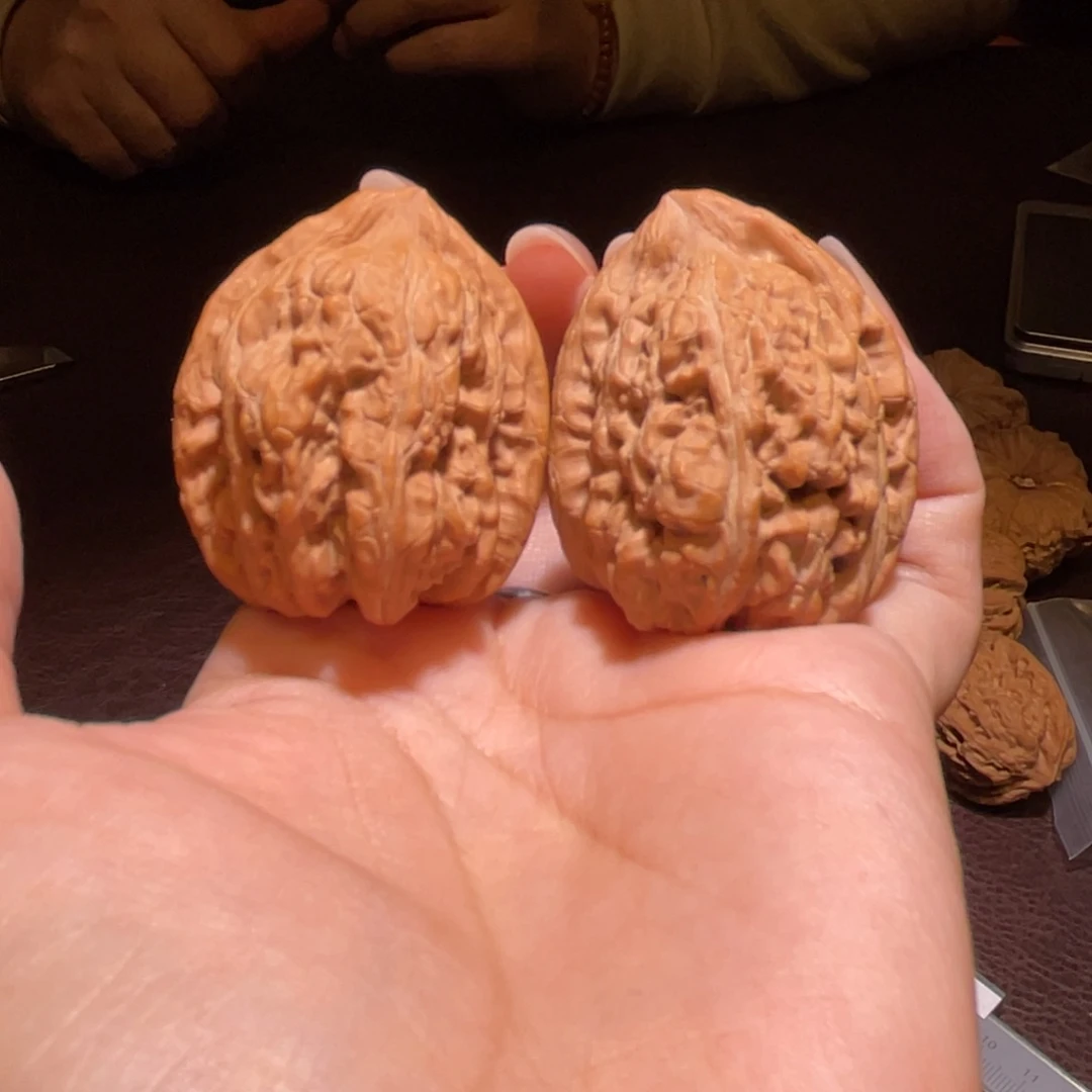 文玩核桃把件35赤龙鸡心