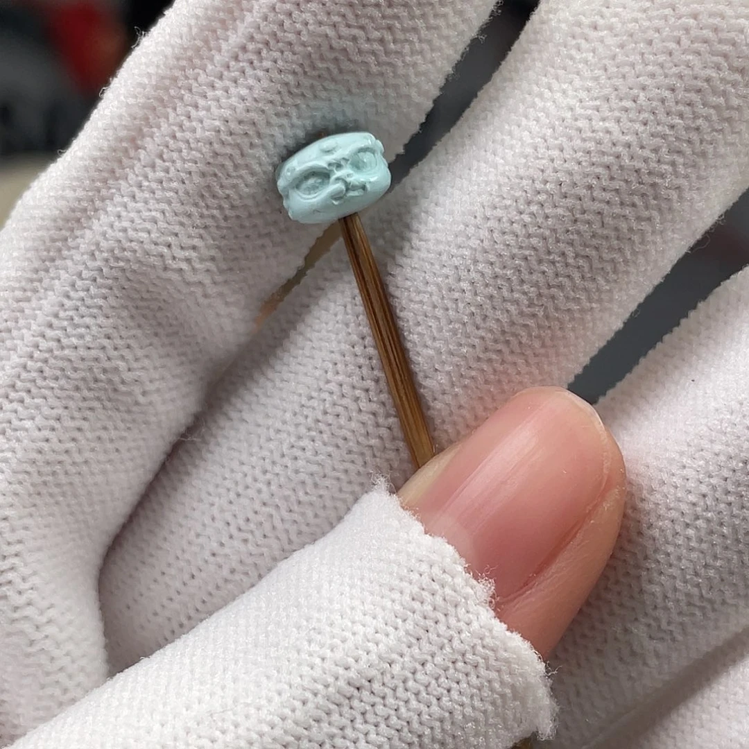 绿松石未镶嵌挂件