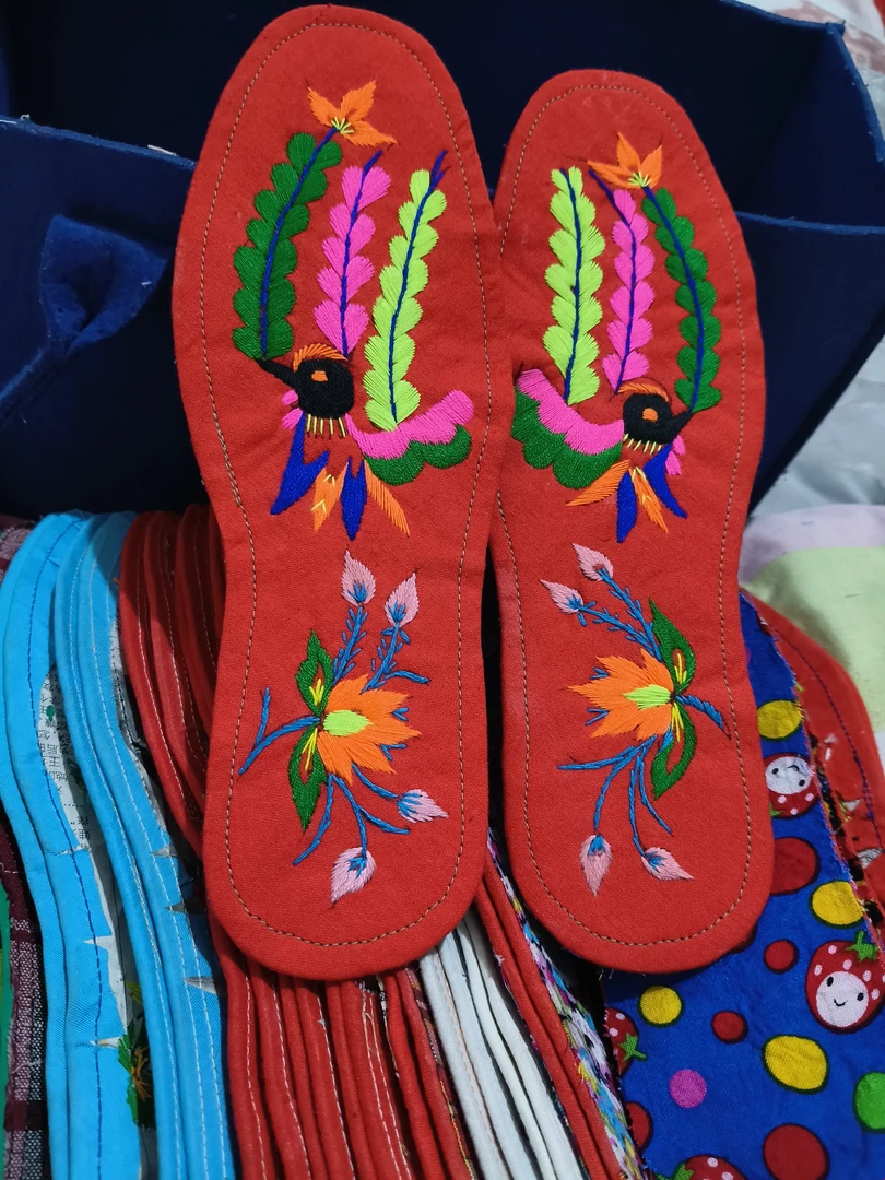 42码绣花鞋垫纯手工