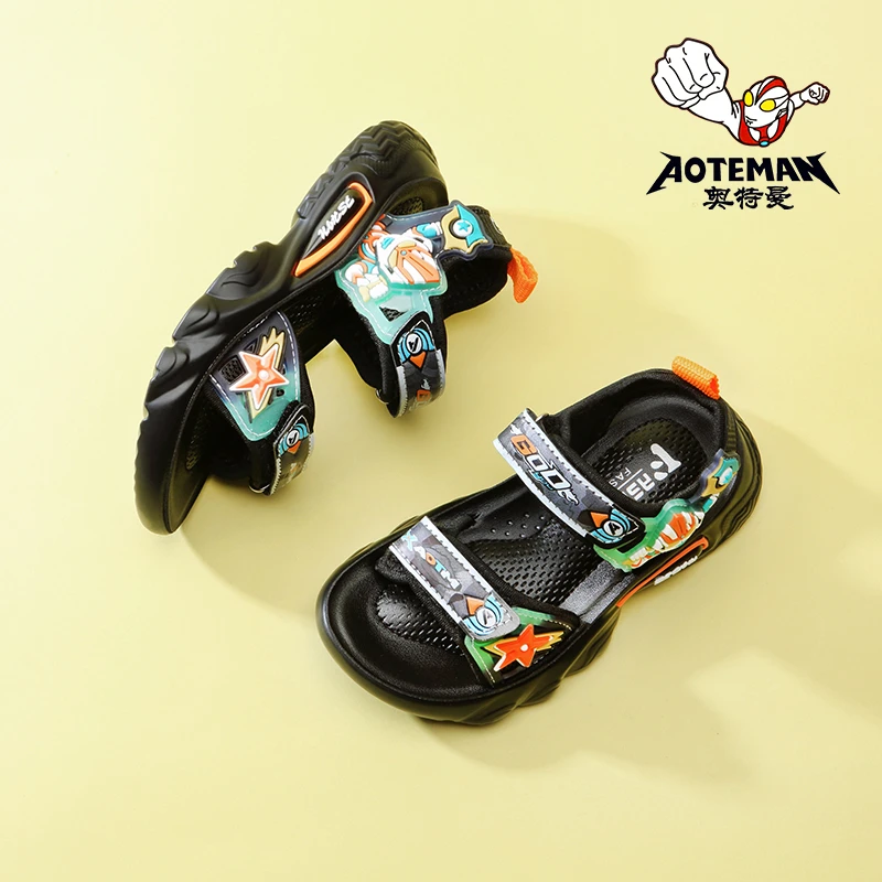 奥特曼男女童凉鞋夏季软底防滑沙滩鞋闪灯设计舒适轻便