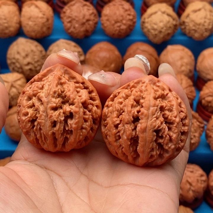 文玩核桃把件心**焚精品文玩手捻