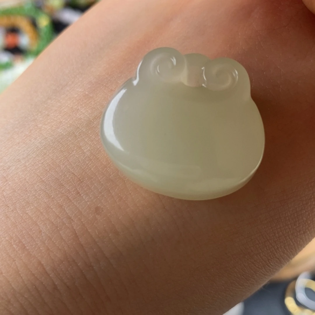 和田玉未镶嵌吊坠(不含链)冰晴如意锁