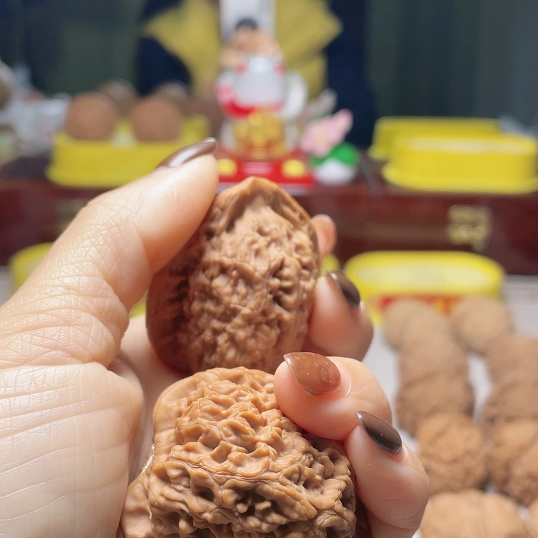 和***尘文玩核桃吊坠水龙纹