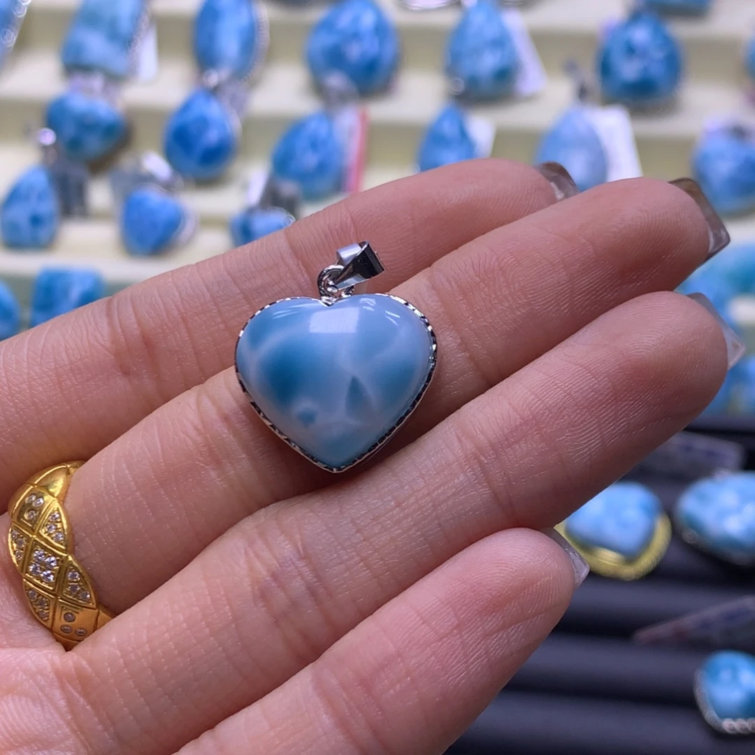 针钠钙石（海纹石）银S925镶嵌颈饰爱心吊坠