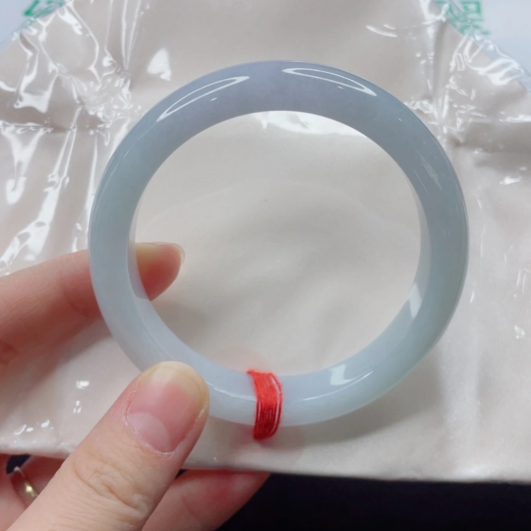 未镶嵌手镯翡翠手镯