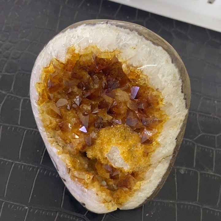 未镶嵌珠宝半成品水晶晶簇