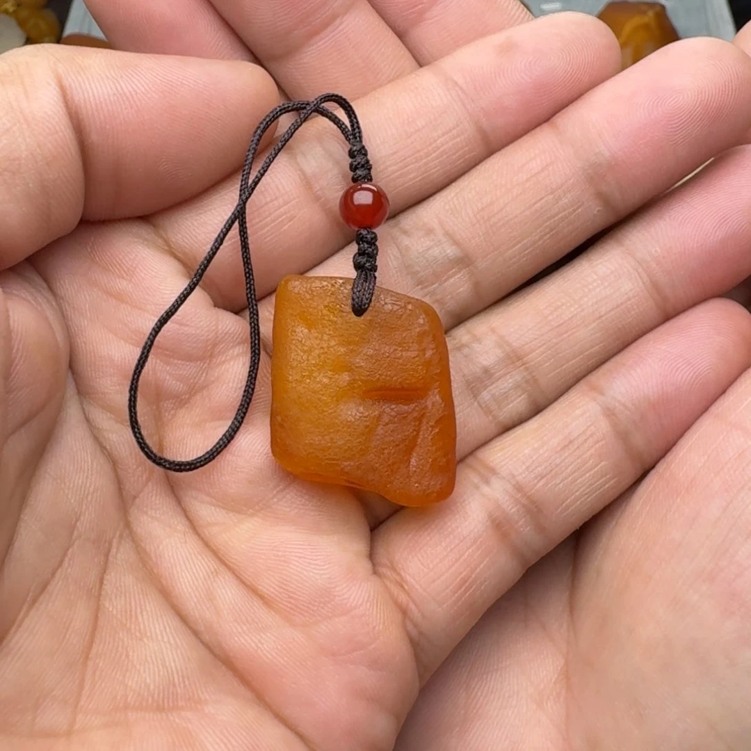 未镶嵌琥珀裸石天然蜜蜡手机吊坠
