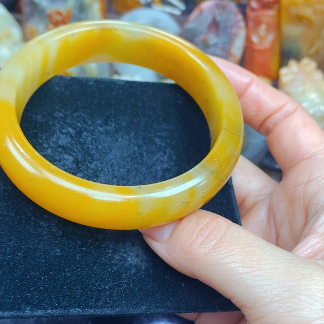 未镶嵌石英质玉（黄龙玉）吊坠(不含链)