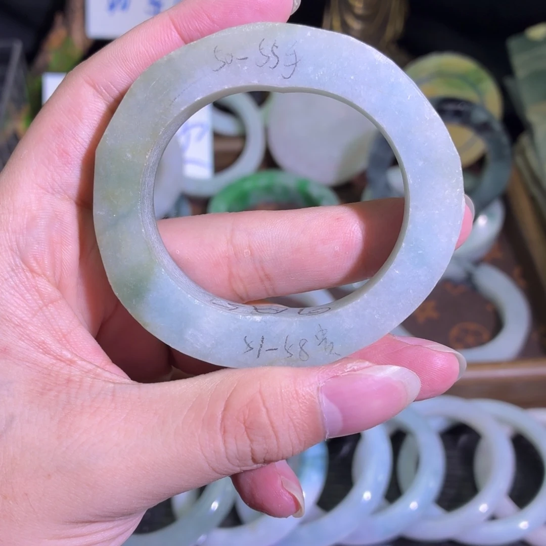 定制翡翠未镶嵌翡翠A货毛胚手镯定制