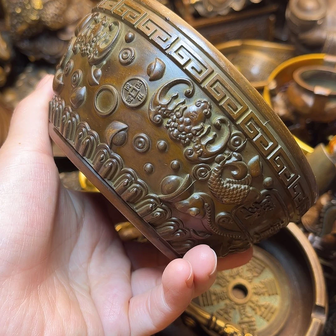 精美铜器工艺品等