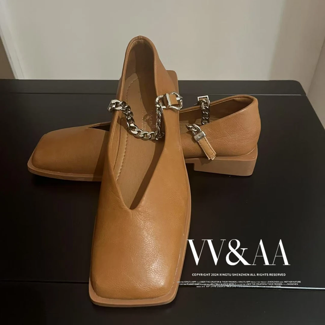VV&AA  新款方头奶奶鞋浅口复古链条小皮鞋  4410