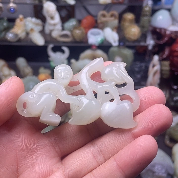 和田玉（糖玉）未镶嵌颈饰