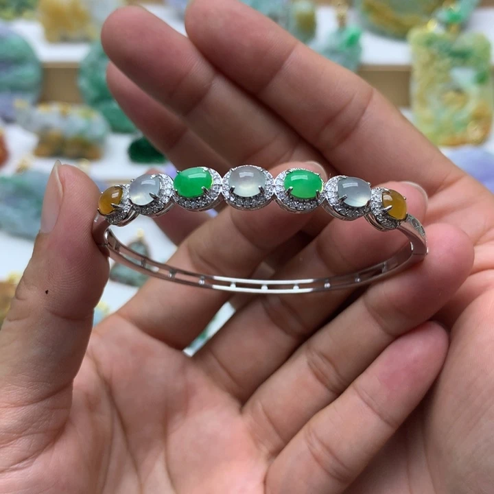 颈饰未镶嵌翡翠翡翠