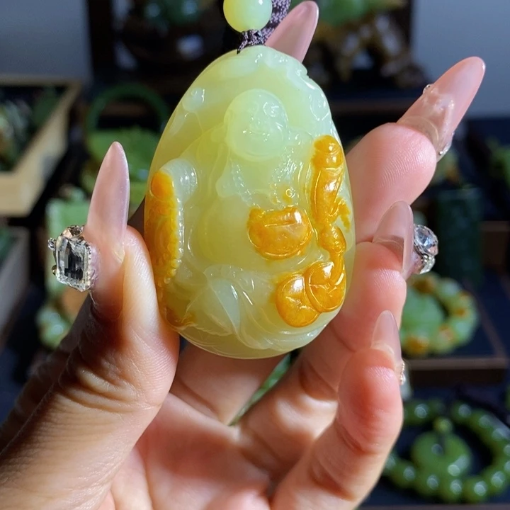 吊坠(赠链)未镶嵌和田玉祥****