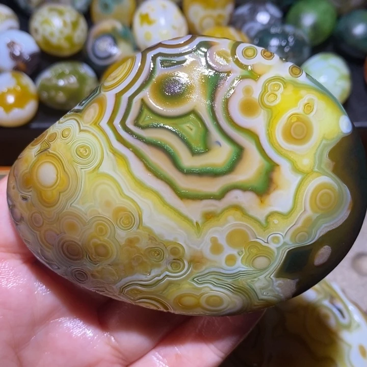 未镶嵌玛瑙/玉髓珠宝半成品40