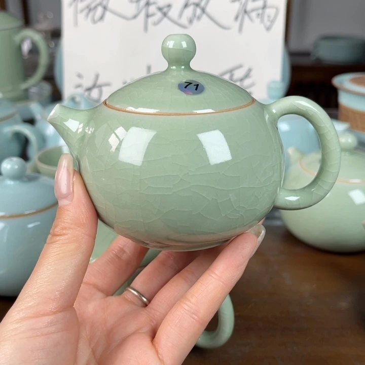 A***️71号豆绿西施壶不完美