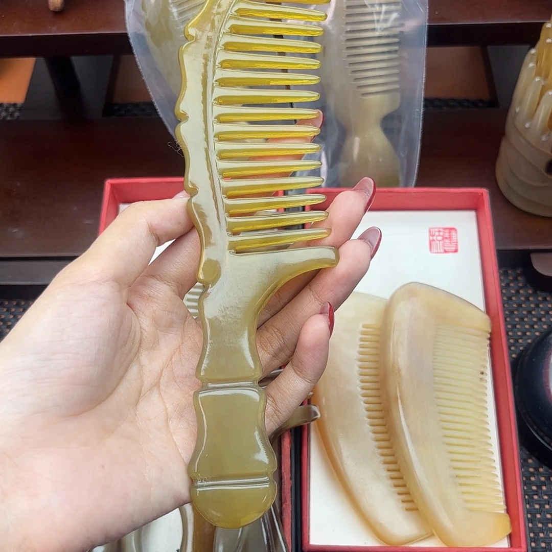 纯手工制作纯牛角梳子