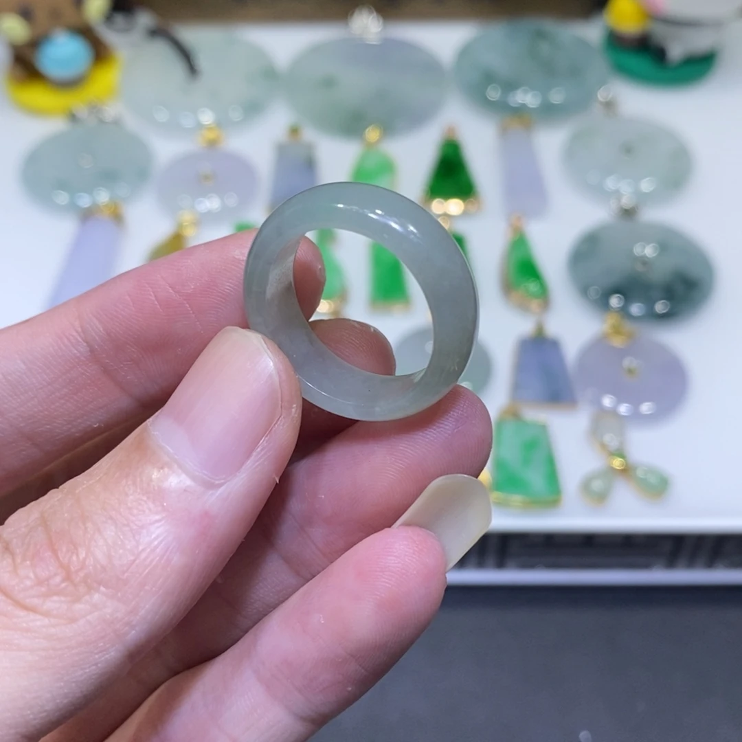 翡翠未镶嵌吊坠(不含链)18号