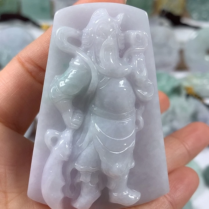翡翠未镶嵌颈饰立体关二爷卡厚13+