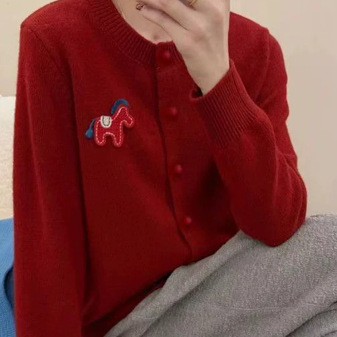 521冬季新款小马减龄大气针织衫上衣