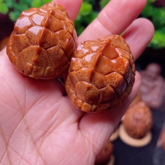【闪购商品】手串/手链橄榄核龙脊富甲手球