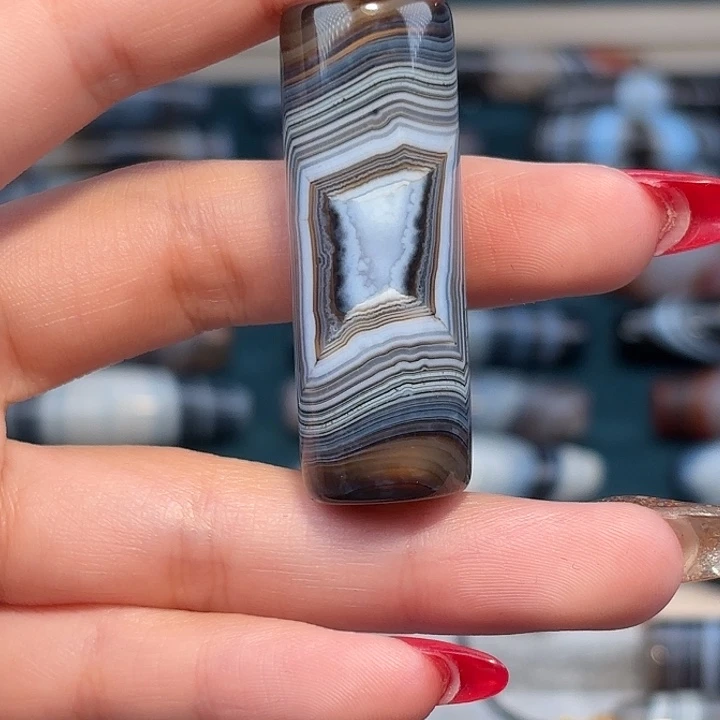 广***功玛瑙/玉髓合金珠宝奇石