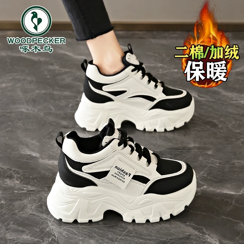 啄木鸟老爹鞋女款2025新款冬季加绒棉鞋厚底内增高运动鞋皮面爆款