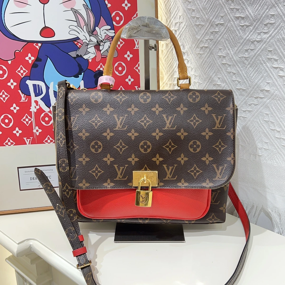 95新 LouisVuitton/路易威登 lv红锁头邮差包a7478