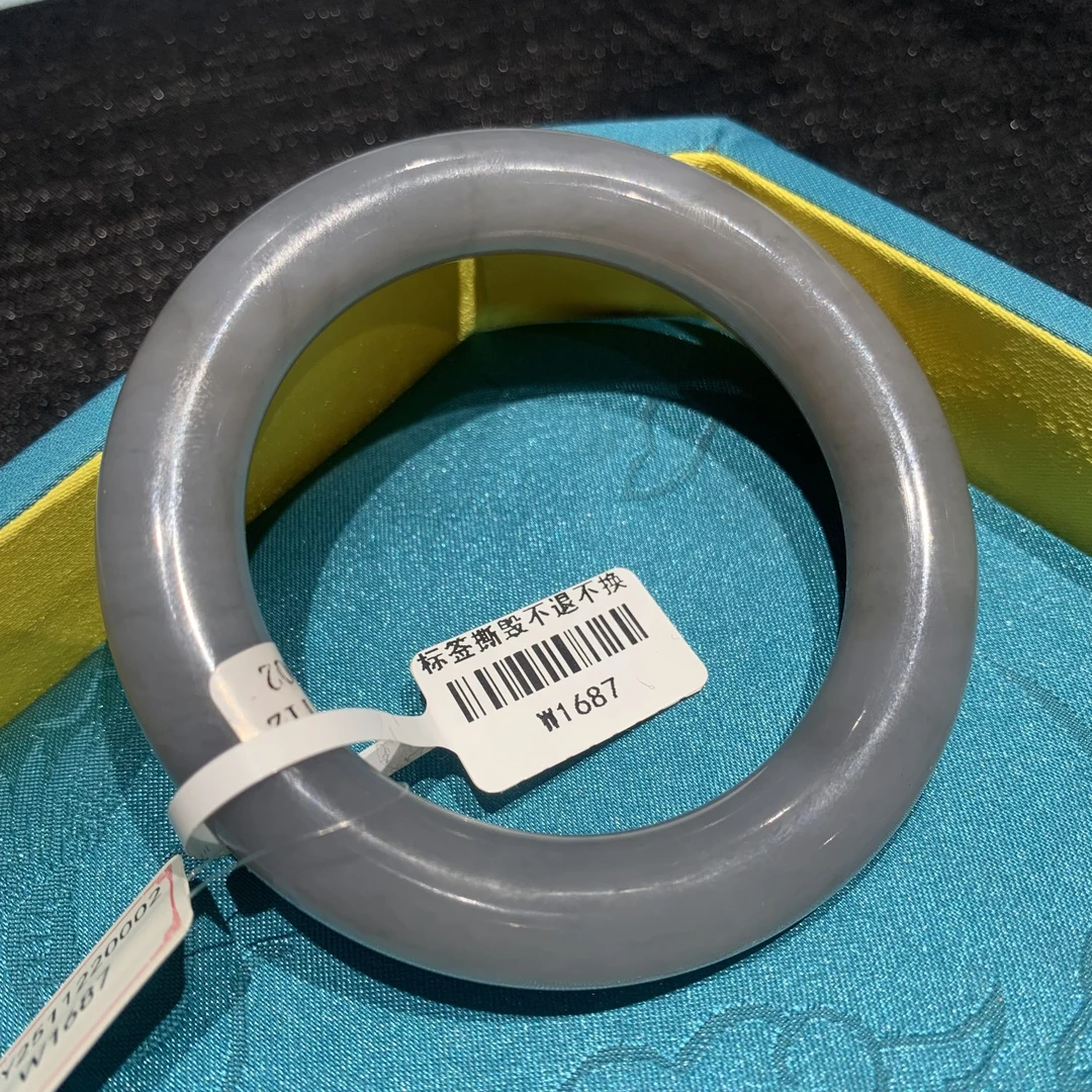 和田玉手镯W1687