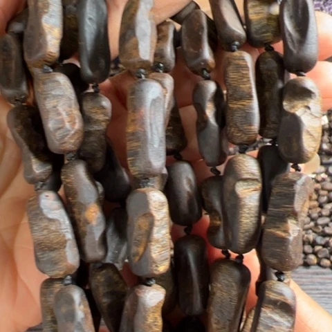 手串沉香白棋虫漏沉水45克卡8多样性发1条