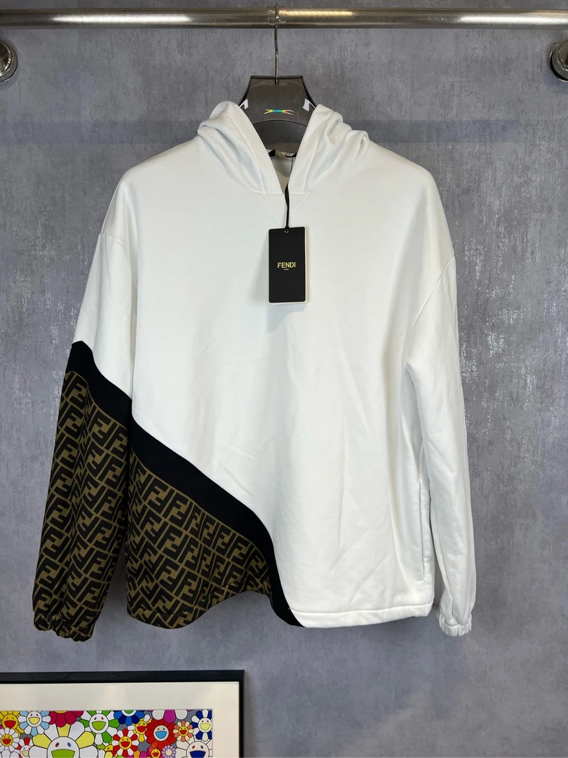 全新未使用 FENDI/芬迪 老花满LOGO拼接帽衫 M码 全新带吊牌