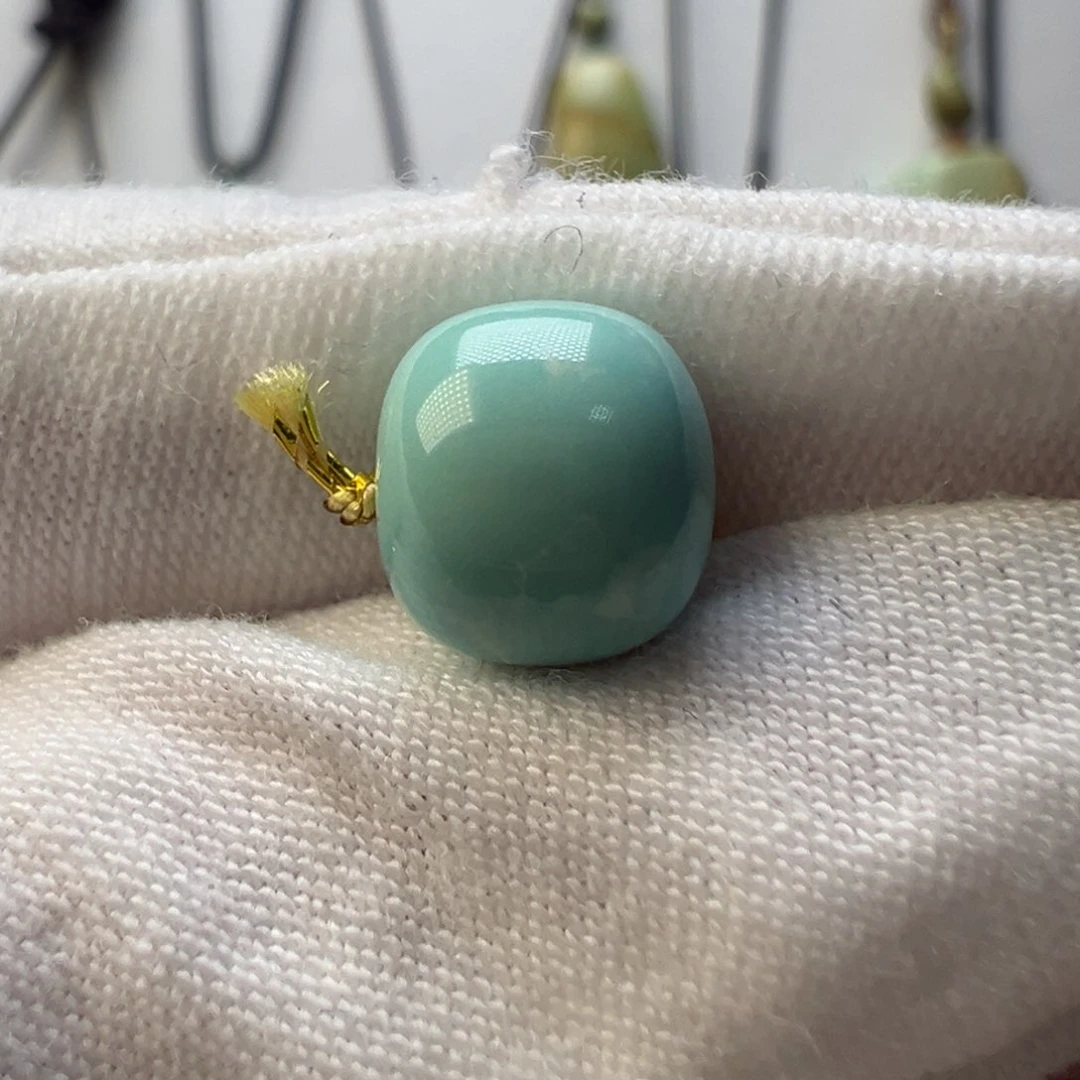 绿松石未镶嵌配饰直径9.2