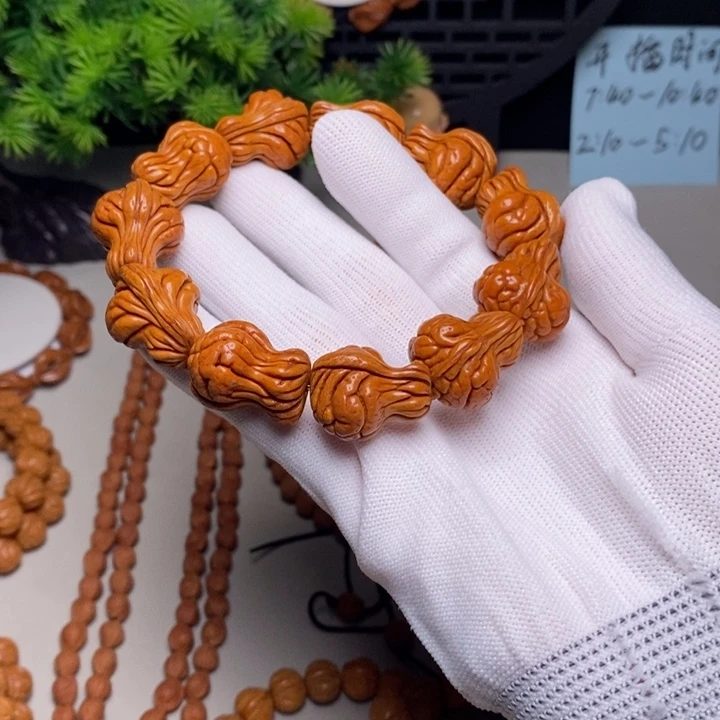 手串桃核白菜手串