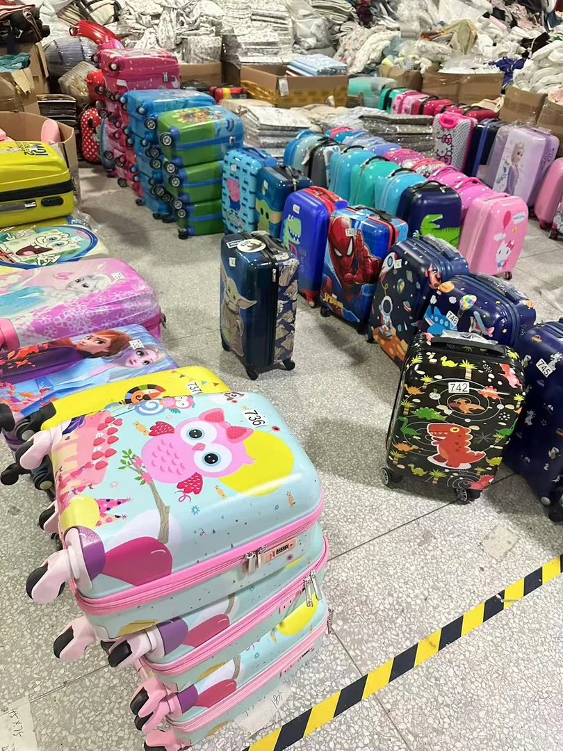 《厚广家》3楼杂款瑕疵小孩玩具箱编号064-076号不挑色不挑款发一个