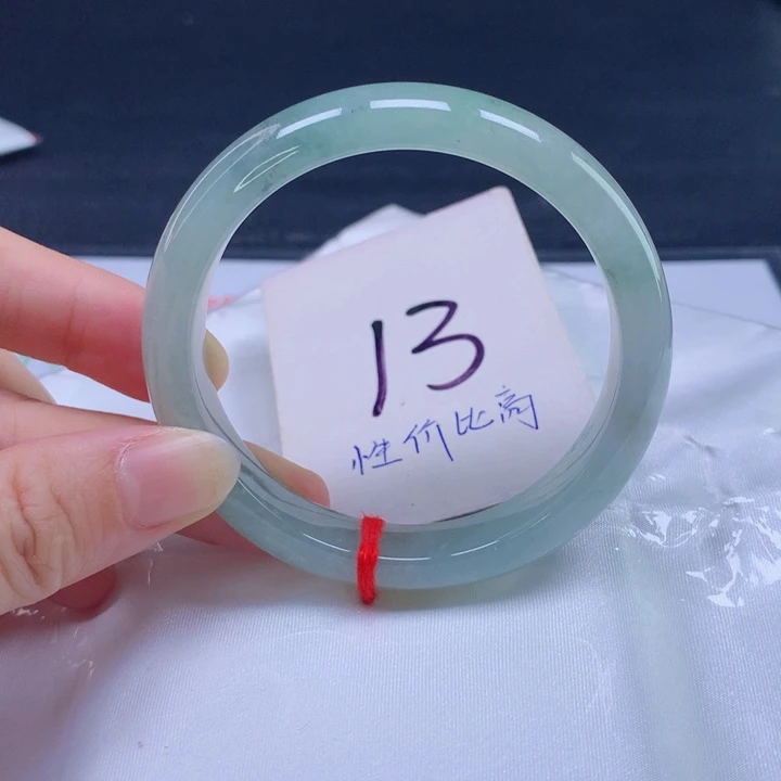 翡翠手镯未镶嵌圈口53535453