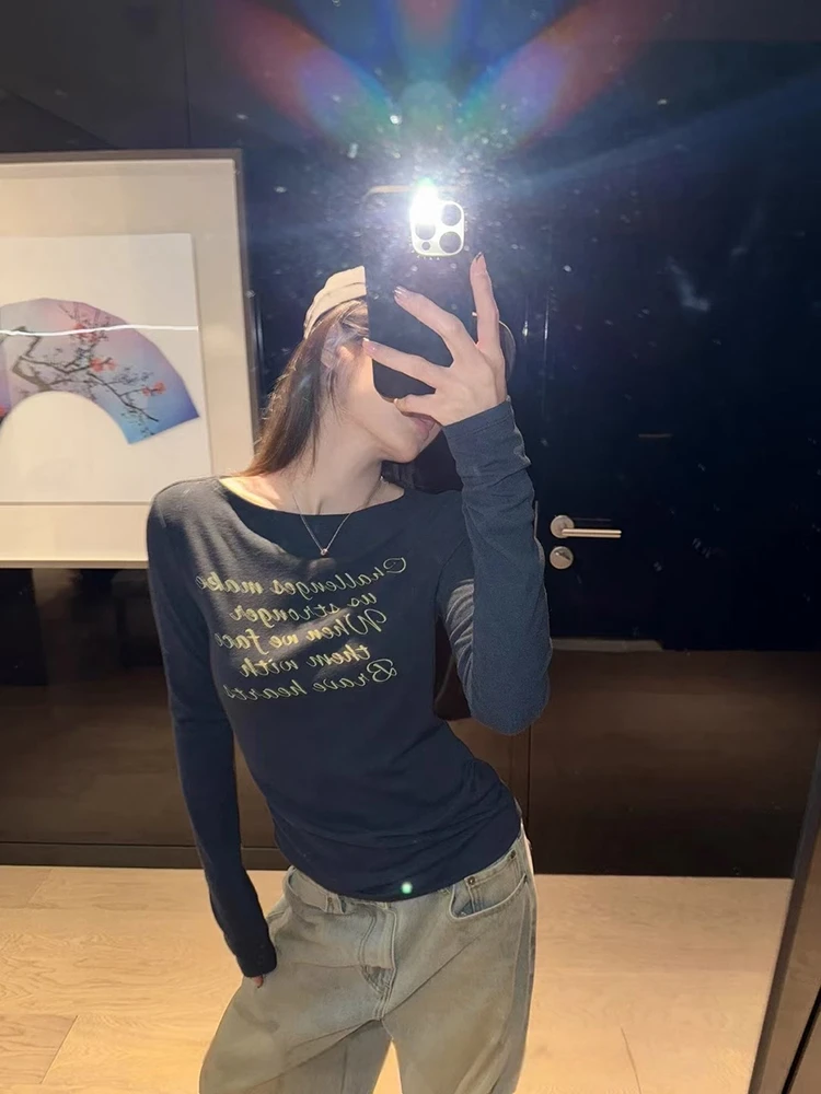 早秋辣妹一字领修身字母印花内搭长袖T恤显瘦弹力外穿女上衣