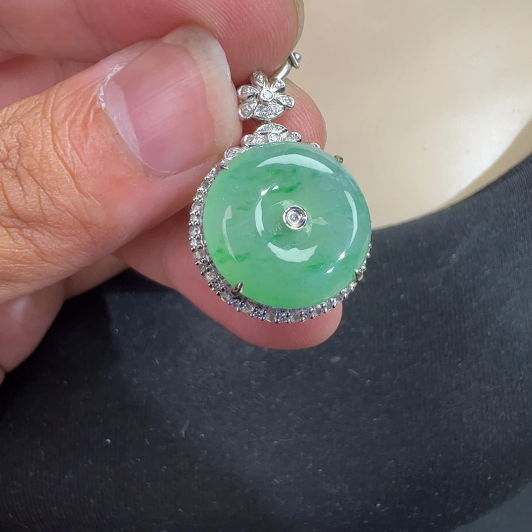 翡翠18K金镶嵌吊坠(不含链)