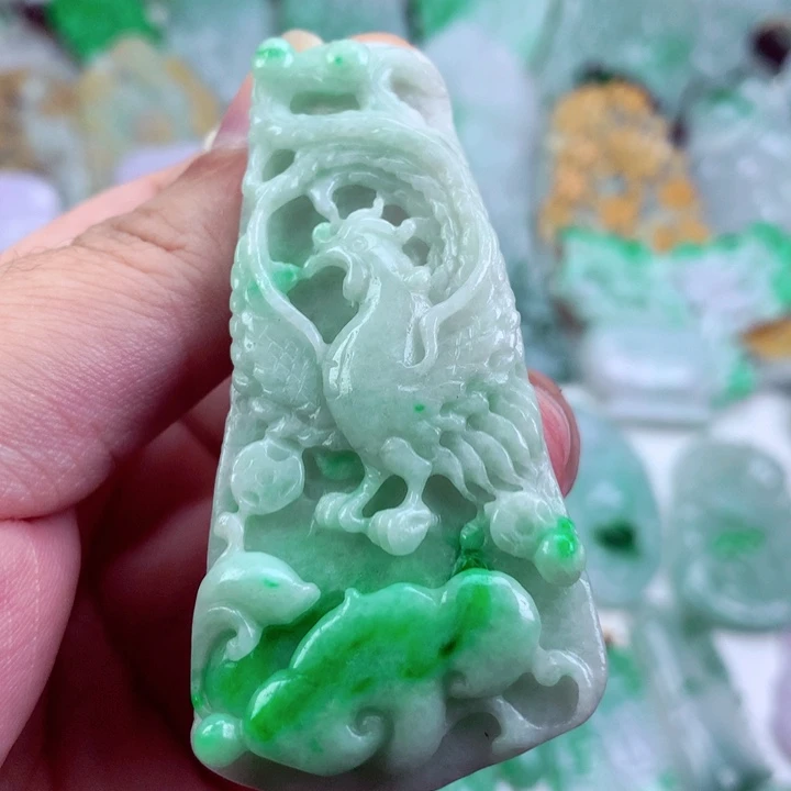 吊坠(不含链)未镶嵌翡翠
