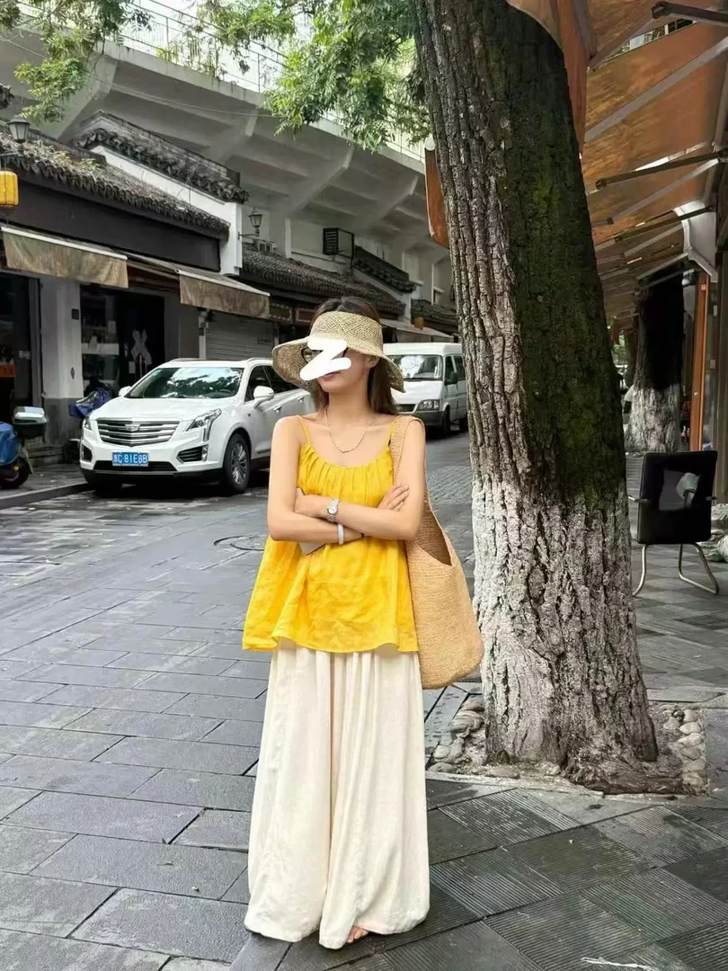 法式气质露背苎麻小吊带背心2025年夏季度假风宽松显瘦无袖上衣女
