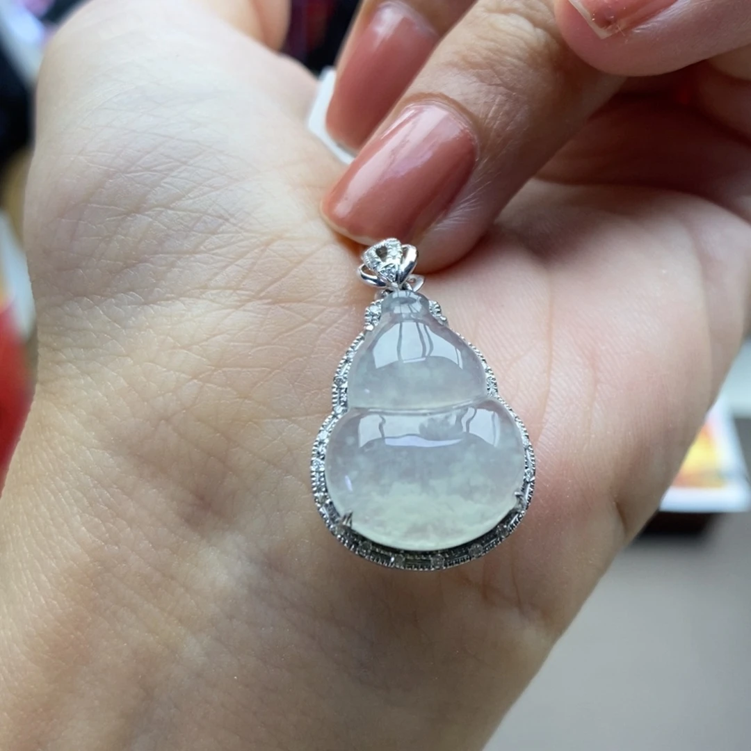 翡翠18K金镶嵌颈饰吊坠37