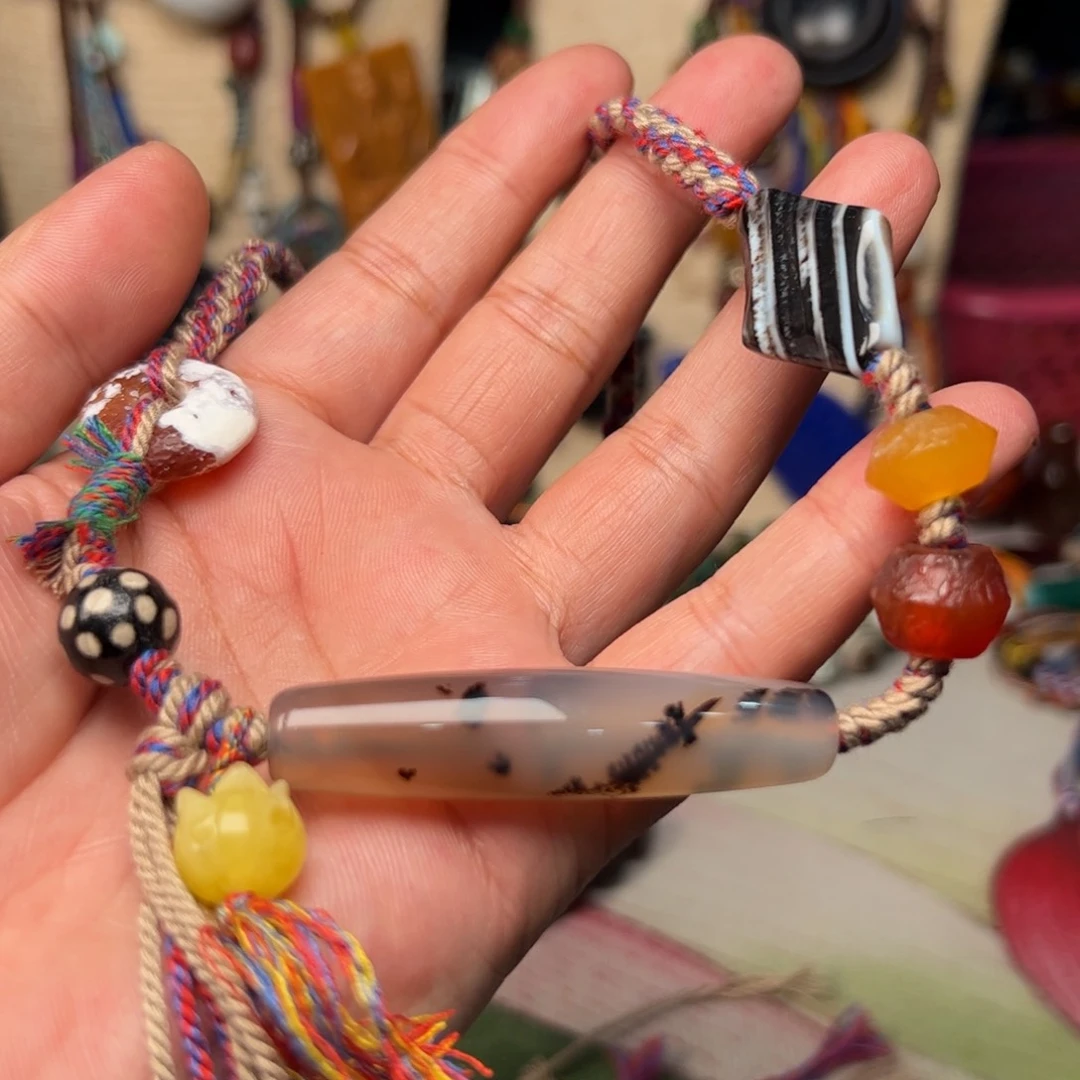 玛瑙/玉髓颈饰未镶嵌