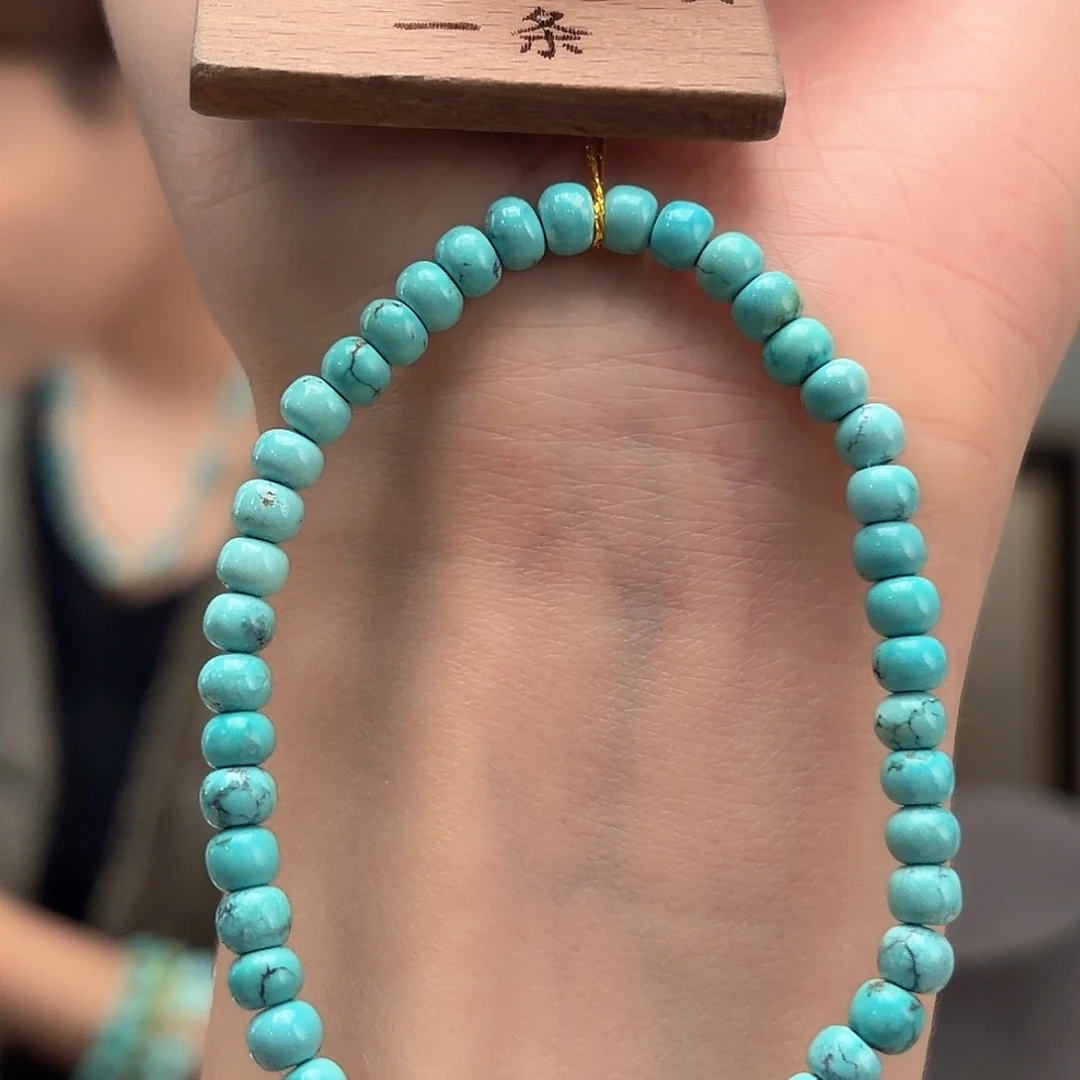 绿松石未镶嵌颈饰