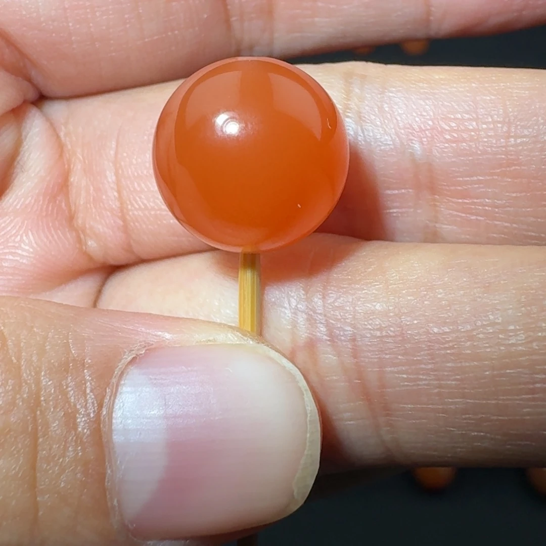 南红玛瑙未镶嵌满沙柿子红圆珠13.6