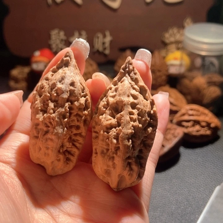 含***颠吊坠文玩核桃聚核财婉楸152