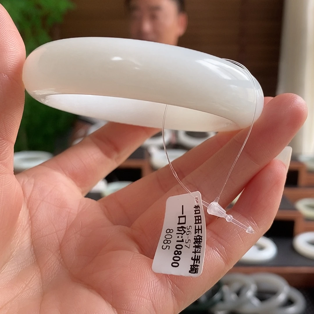 和田玉手镯未镶嵌8085