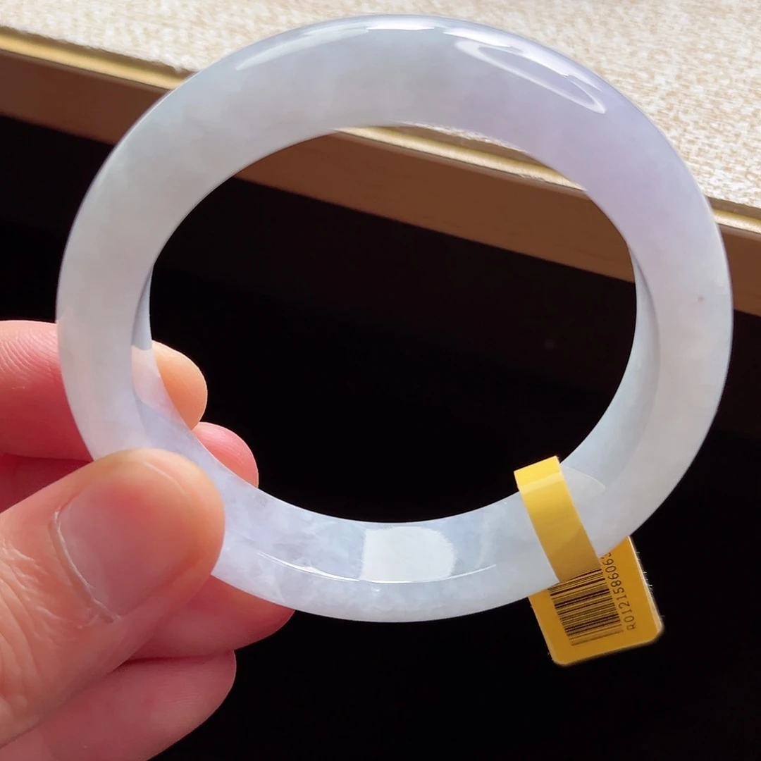 翡翠手镯未镶嵌手镯